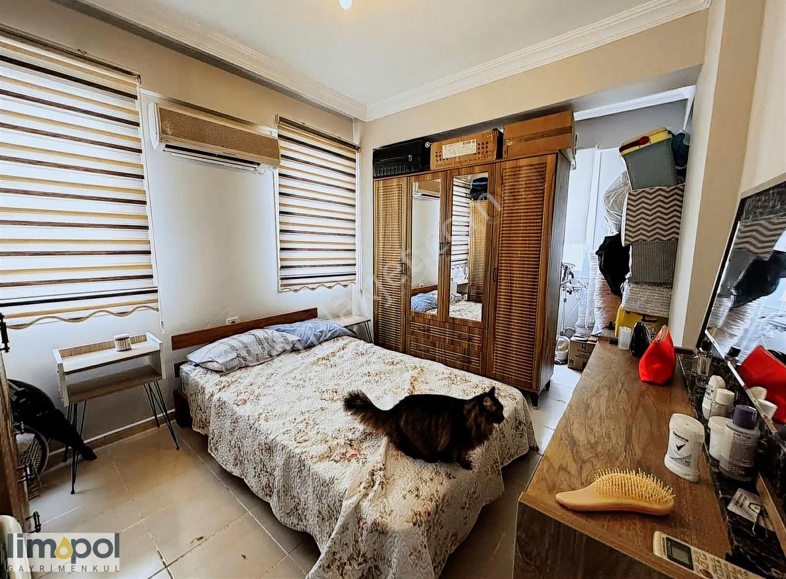 Patlangıçta Havuzlu Sitede 1+1 Satılık Daire! - Görsel 8