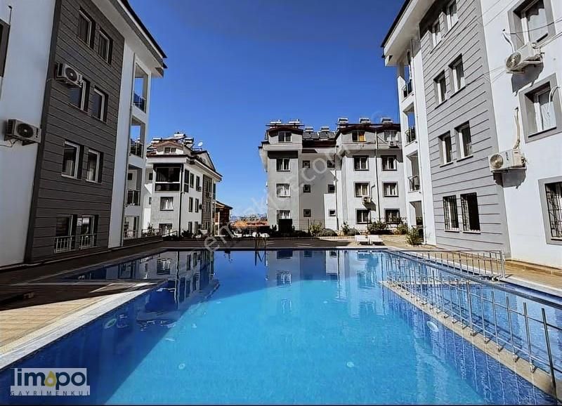 Patlangıçta Havuzlu Sitede 1+1 Satılık Daire!