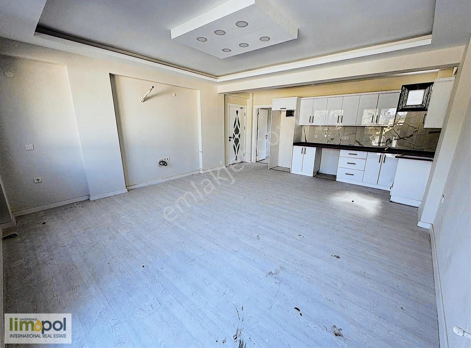 Tuzla'da 2+1 Bahçeli,giriş Kat Yeni Yapı 85 M2 Satılık Daire - Görsel 9