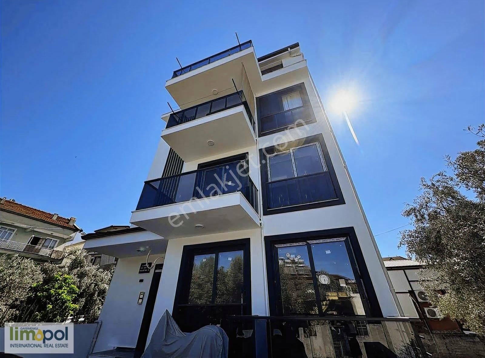 Tuzla'da 2+1 Bahçeli,giriş Kat Yeni Yapı 85 M2 Satılık Daire