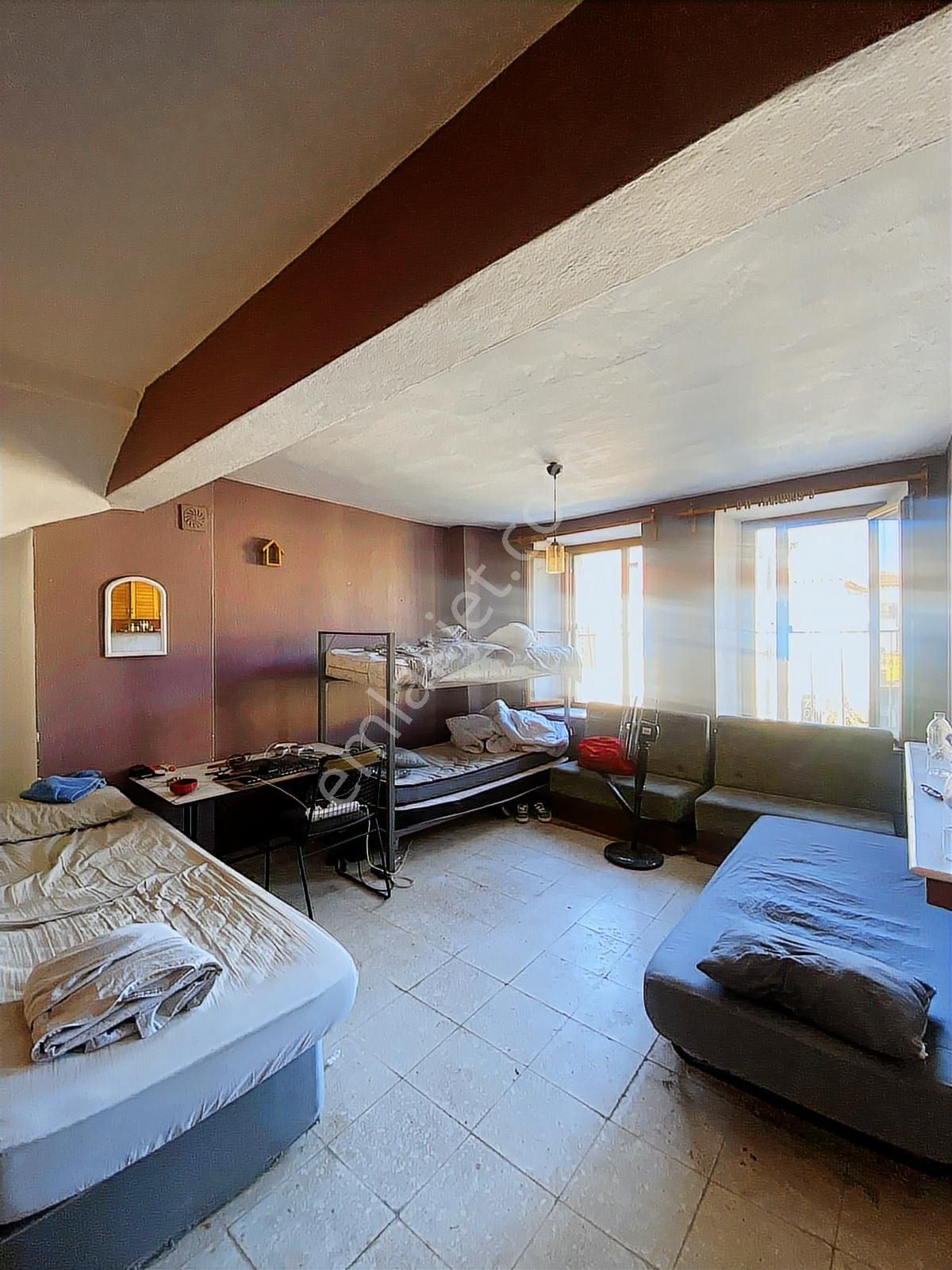 Yenifoça Merkezde Marinaya Yakın Kiralık 3+1 Taş Dubleks Daire - Görsel 17