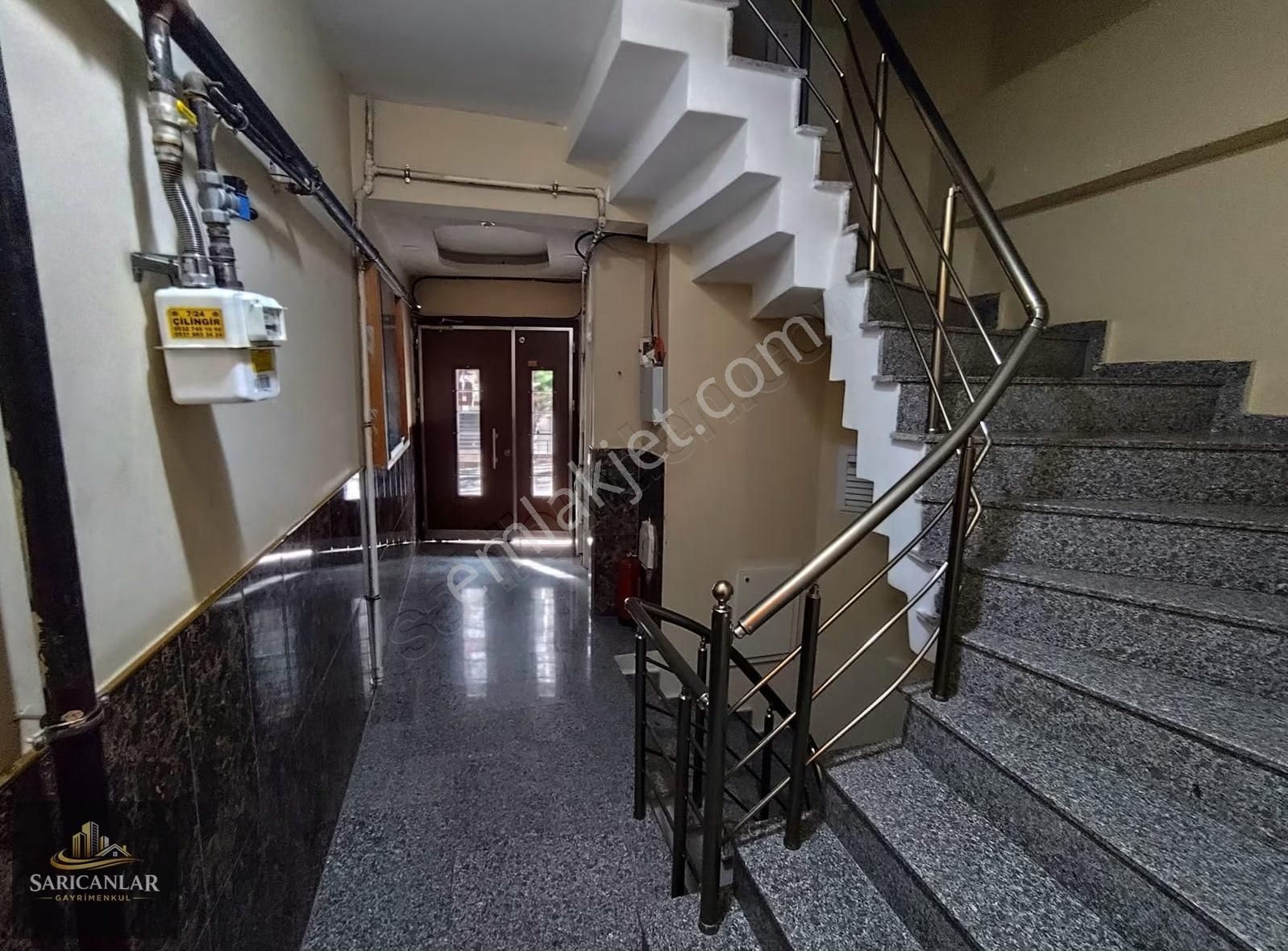 Çekmeköy Merkezde Satılık 2+1 Daire