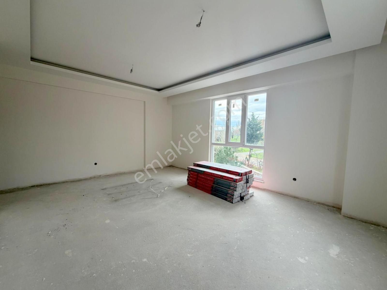 Mertcan'dan Caddeye 2dk Balkonlu Ara Kat Sıfır Kaçmaz Fiyata 3+1 - Görsel 2