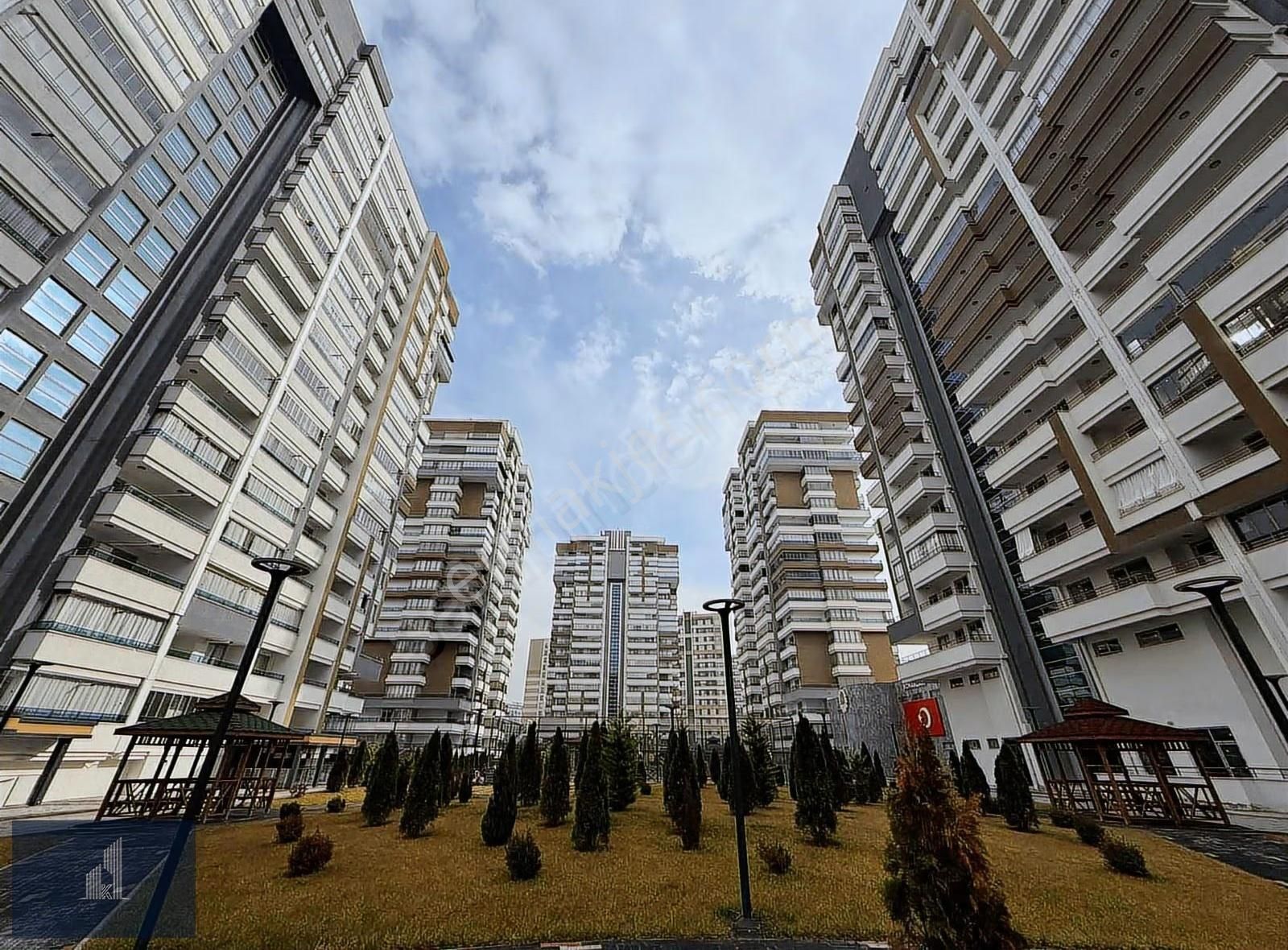 Kadir Dikici'den Gizlibahçe Konutlarında Kiralık 3+1 Daire - Görsel 29