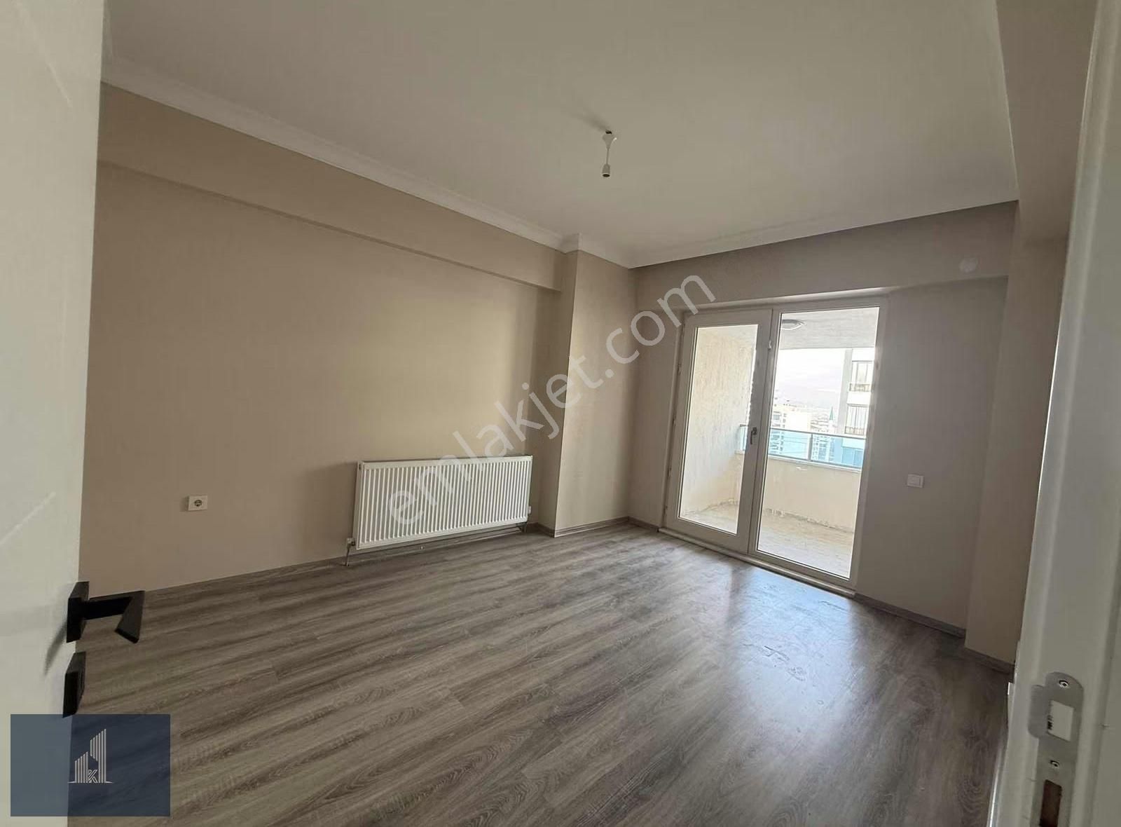 Kadir Dikici'den Gizlibahçe Konutlarında Kiralık 3+1 Daire - Görsel 2