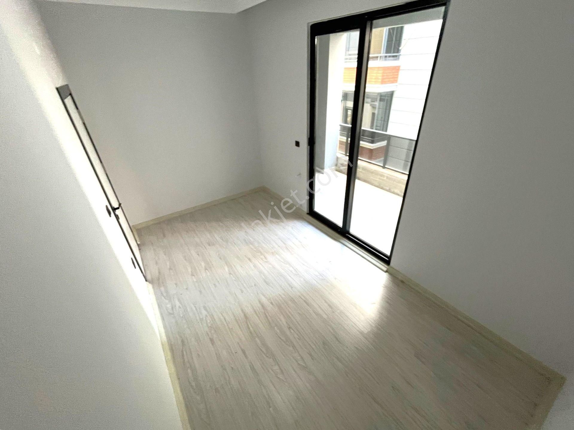 Akçay'da Aygülden Sıfır Ara Kat Asansörlü Açık Mutfak Geniş Balkonlu Doğalgazlı 1+1 Satılık Daireler - Görsel 17
