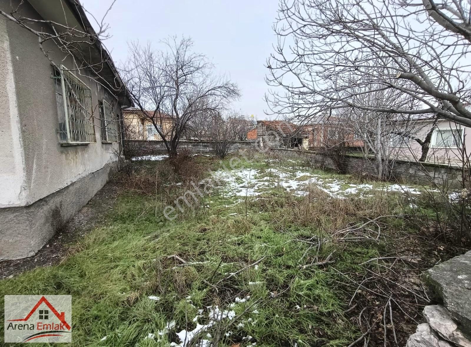 Arena Emlak'tan Köşe Başı 501 M2 Müstakil Bahçeli Ev - Görsel 5
