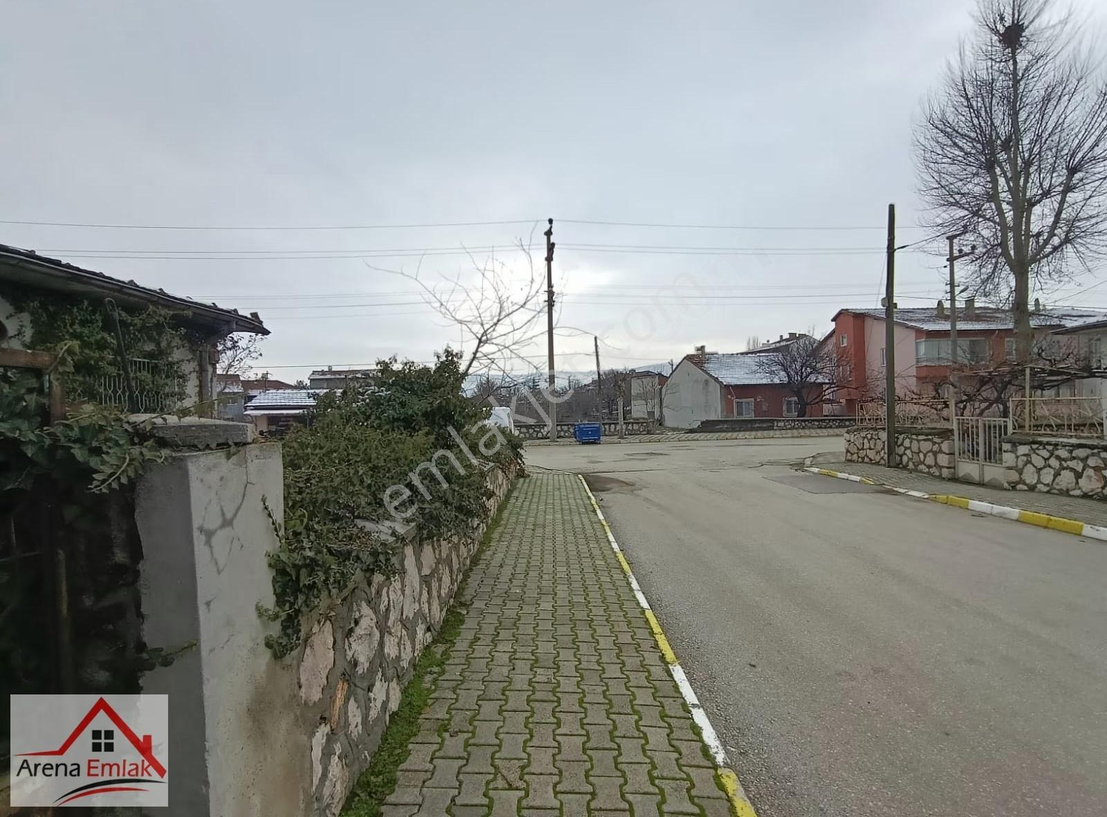 Arena Emlak'tan Köşe Başı 501 M2 Müstakil Bahçeli Ev - Görsel 15