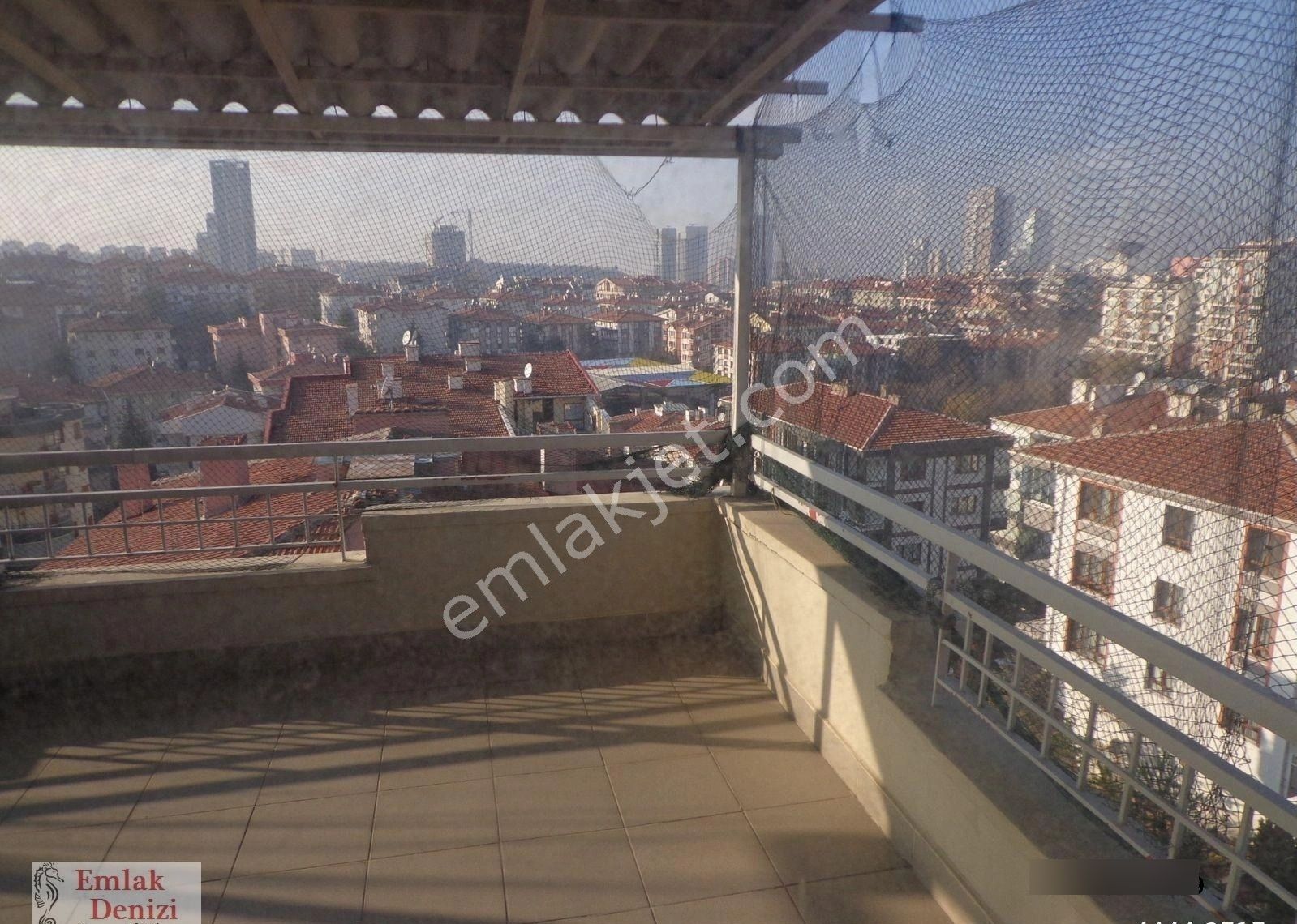 Huzur Salı Pazarına Yakın Pronomik Manzaralı