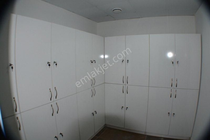 Antalya Konyaaltı Limanda Lüks Site İçi Katta 1+1 Full Eşyalı Kiralık Daire - Görsel 17