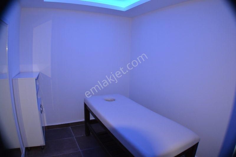 Antalya Konyaaltı Limanda Lüks Site İçi Katta 1+1 Full Eşyalı Kiralık Daire - Görsel 13
