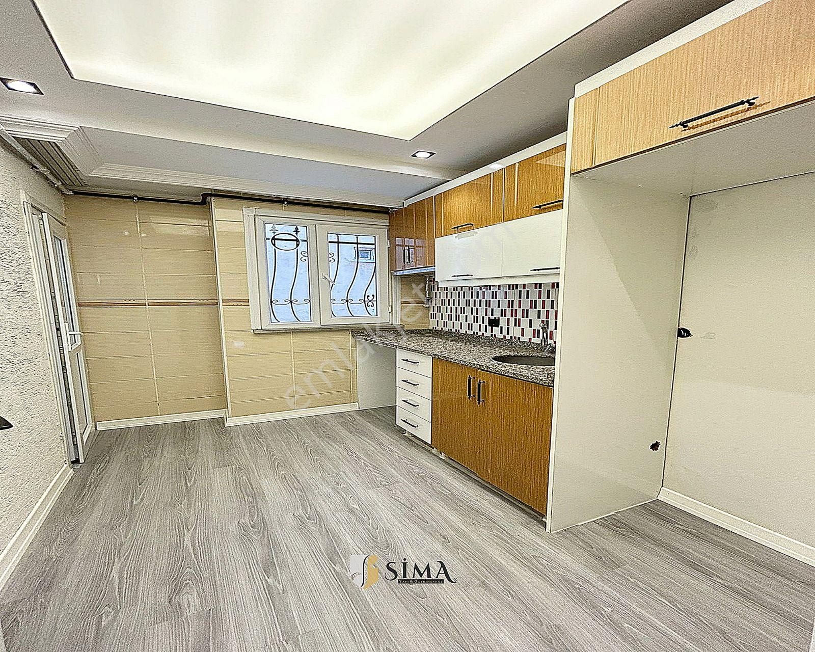 Metrobüse Yürüme Mesafesinde Balkonlu Dekorlu 2+1 Yüksek Giriş - Görsel 12