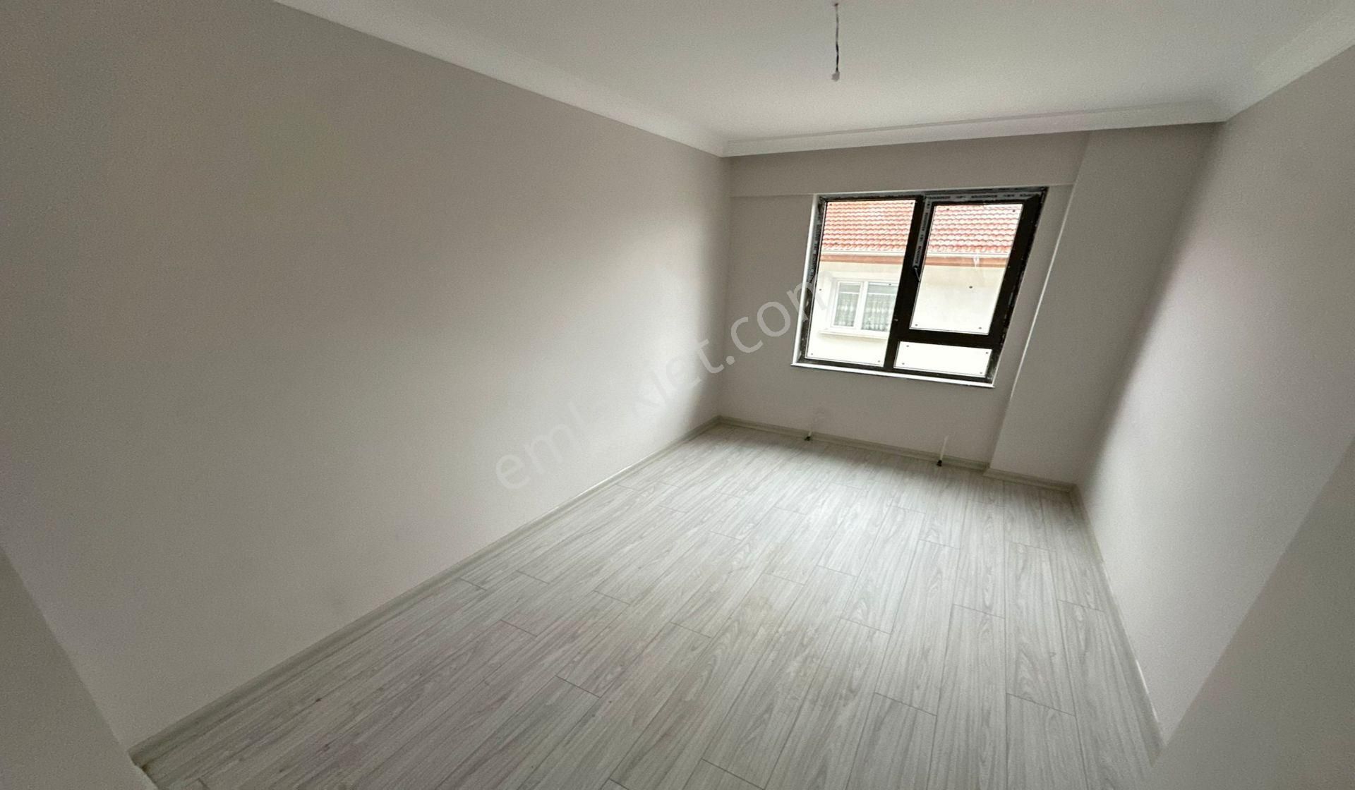 Kanunide Sıfır Binada Site Konseptinde Ara Katta 3+1 Geniş - Görsel 18