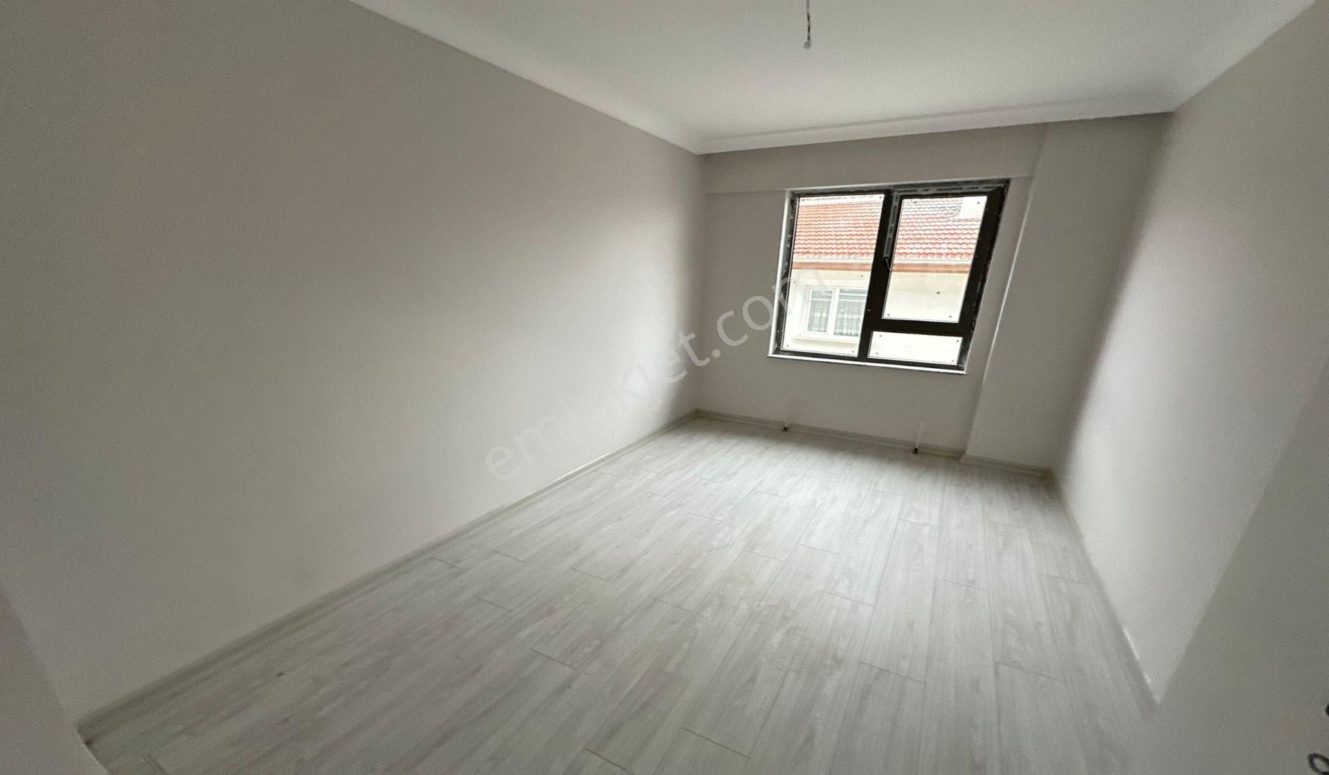 Kanunide Sıfır Binada Site Konseptinde Ara Katta 3+1 Geniş - Görsel 19