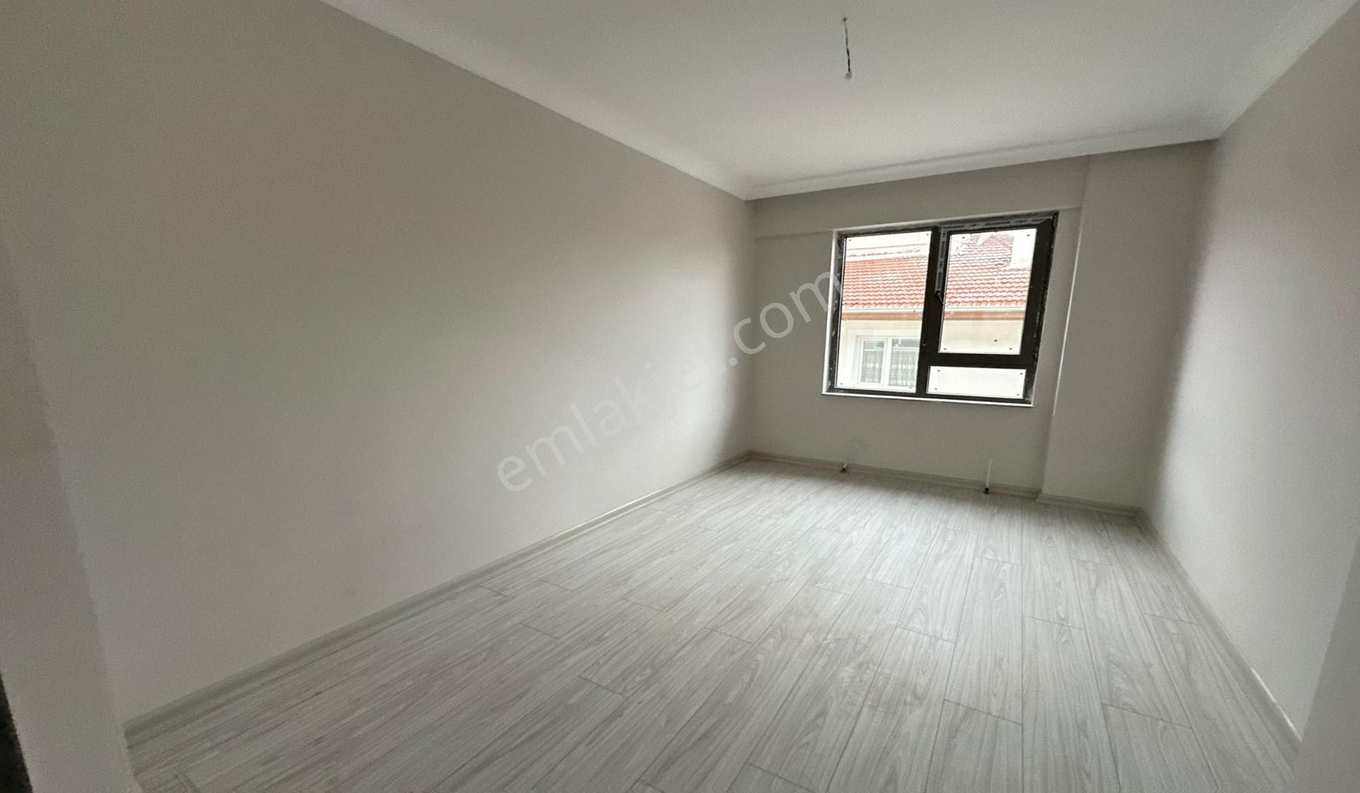 Kanunide Sıfır Binada Site Konseptinde Ara Katta 3+1 Geniş - Görsel 15