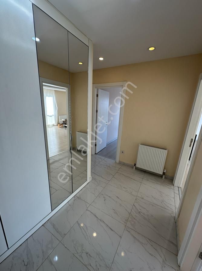 3+1 Ebeveyn Banyolu Geniş Kullanışlı Site İçerisinde Daire - Görsel 4