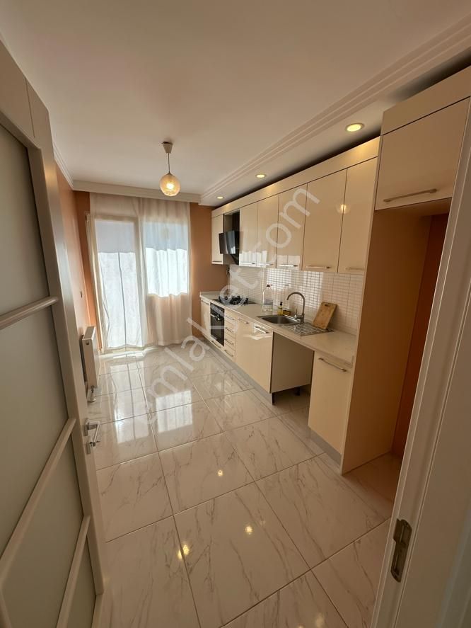 3+1 Ebeveyn Banyolu Geniş Kullanışlı Site İçerisinde Daire - Görsel 3