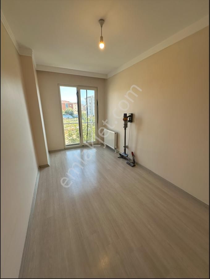 3+1 Ebeveyn Banyolu Geniş Kullanışlı Site İçerisinde Daire