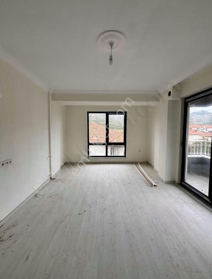 Gizemli Emlaktan Satılık Ortacada 2+1 Daire