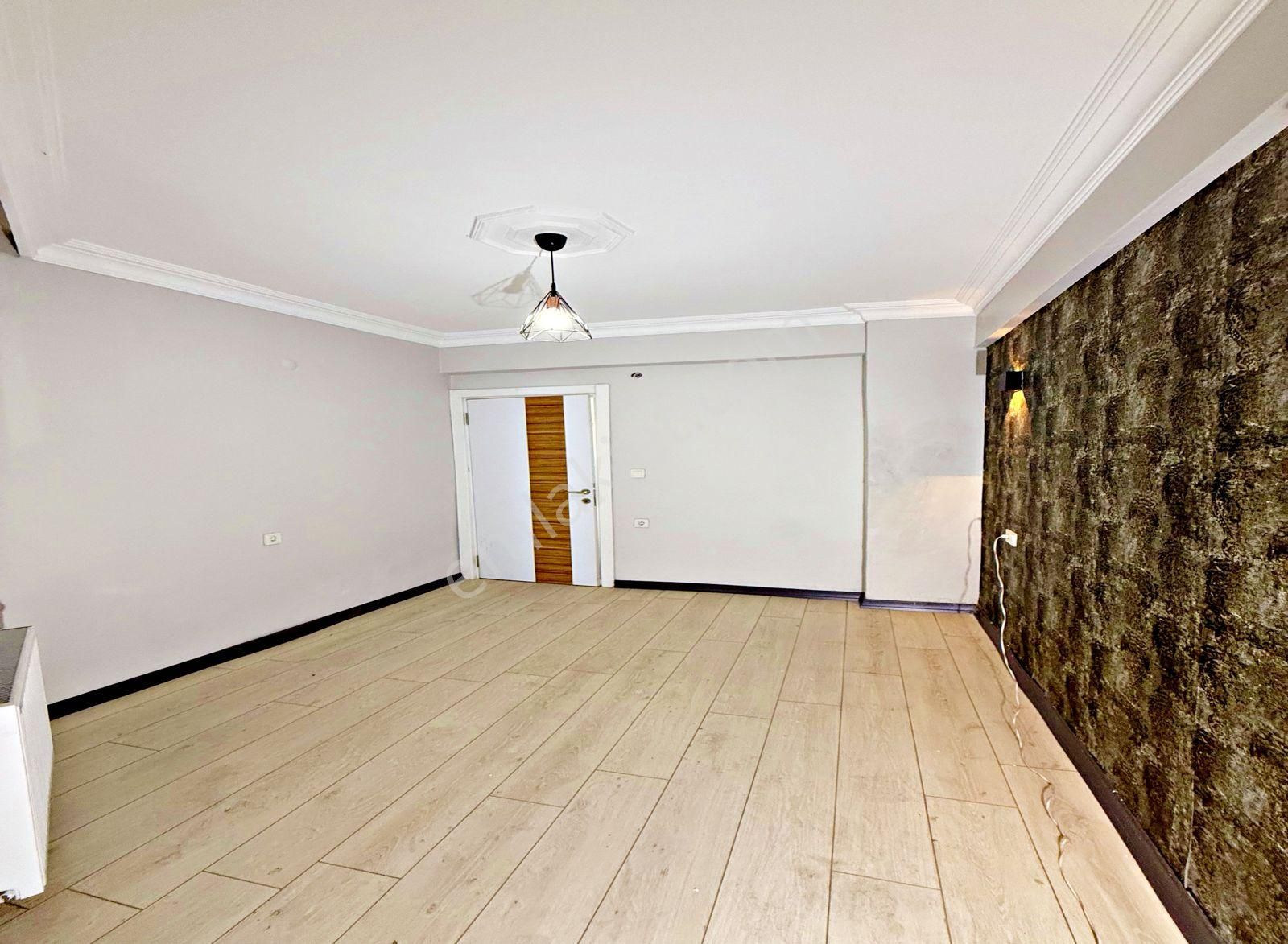 Talatpaşa Mahallesinde Caddeye 4 Dk 2+1 Bahçe Kullanımlı Fırsat Daire!! - Görsel 11