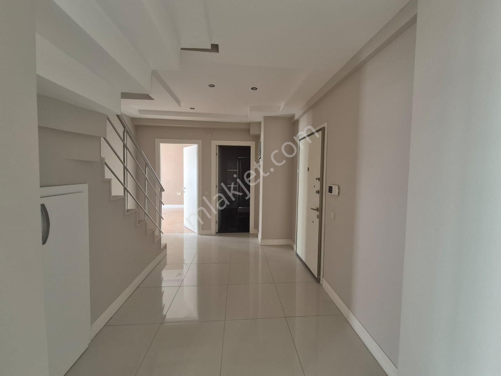 Antalya Konyaaltı Limanda Lüks Site İçi Tertemiz Geniş3+1 Dubleks Boş Kiralık - Görsel 6