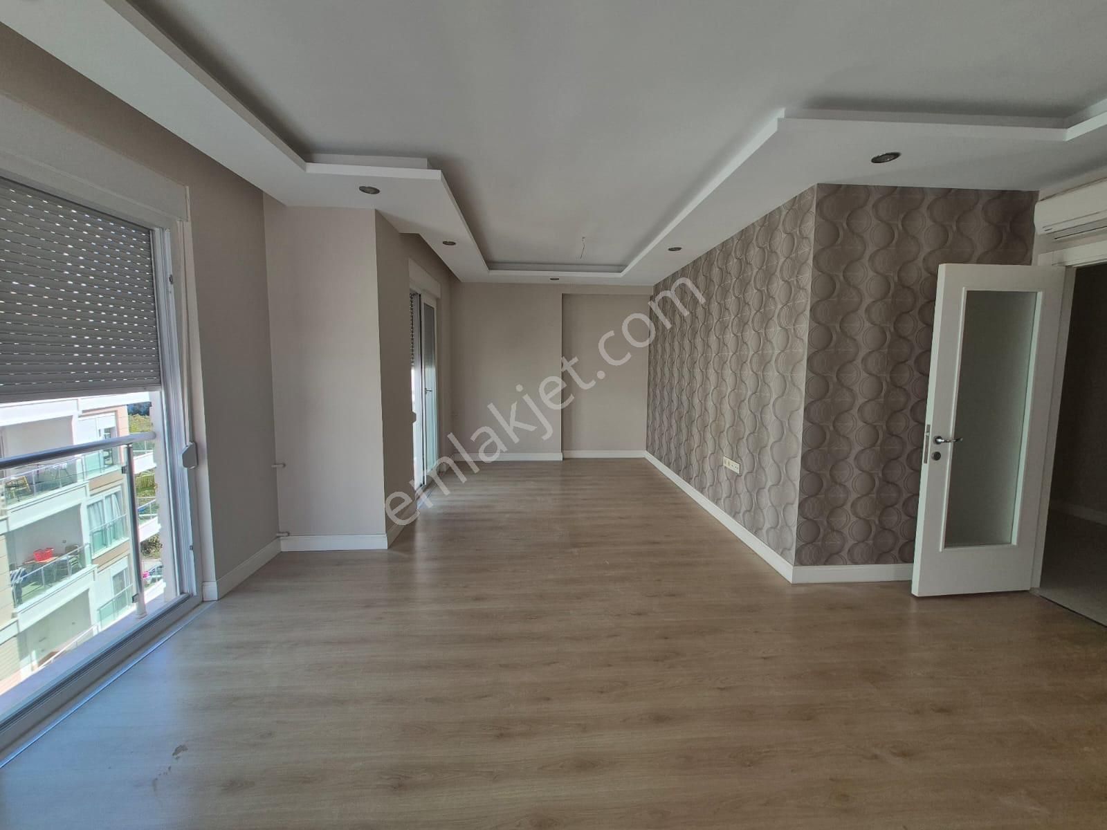 Antalya Konyaaltı Limanda Lüks Site İçi Tertemiz Geniş3+1 Dubleks Boş Kiralık - Görsel 2
