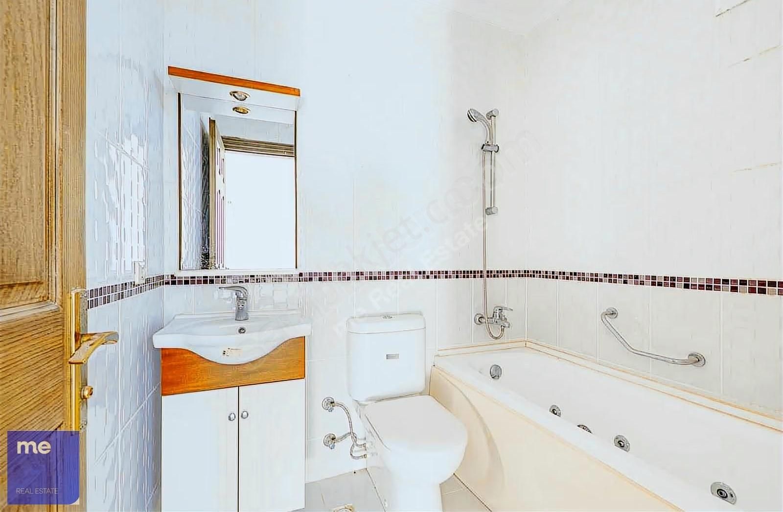 Konacık'ta Muhteşem Lokasyon 3+2 Tripleks Villa - Görsel 25