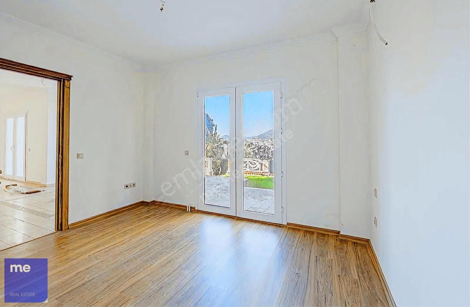 Konacık'ta Muhteşem Lokasyon 3+2 Tripleks Villa - Görsel 20