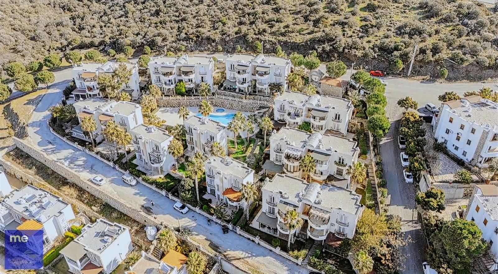 Konacık'ta Muhteşem Lokasyon 3+2 Tripleks Villa - Görsel 16