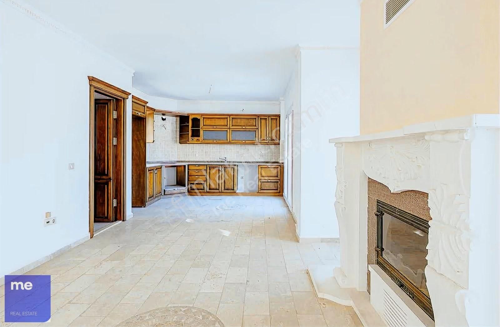 Konacık'ta Muhteşem Lokasyon 3+2 Tripleks Villa - Görsel 11