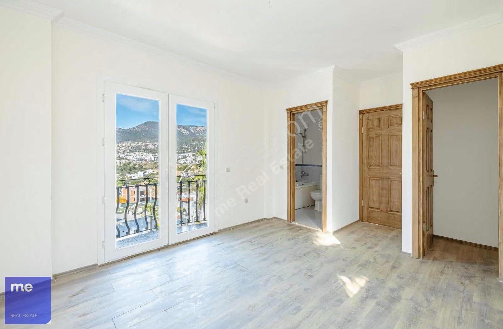 Konacık'ta Muhteşem Lokasyon 3+2 Tripleks Villa - Görsel 33