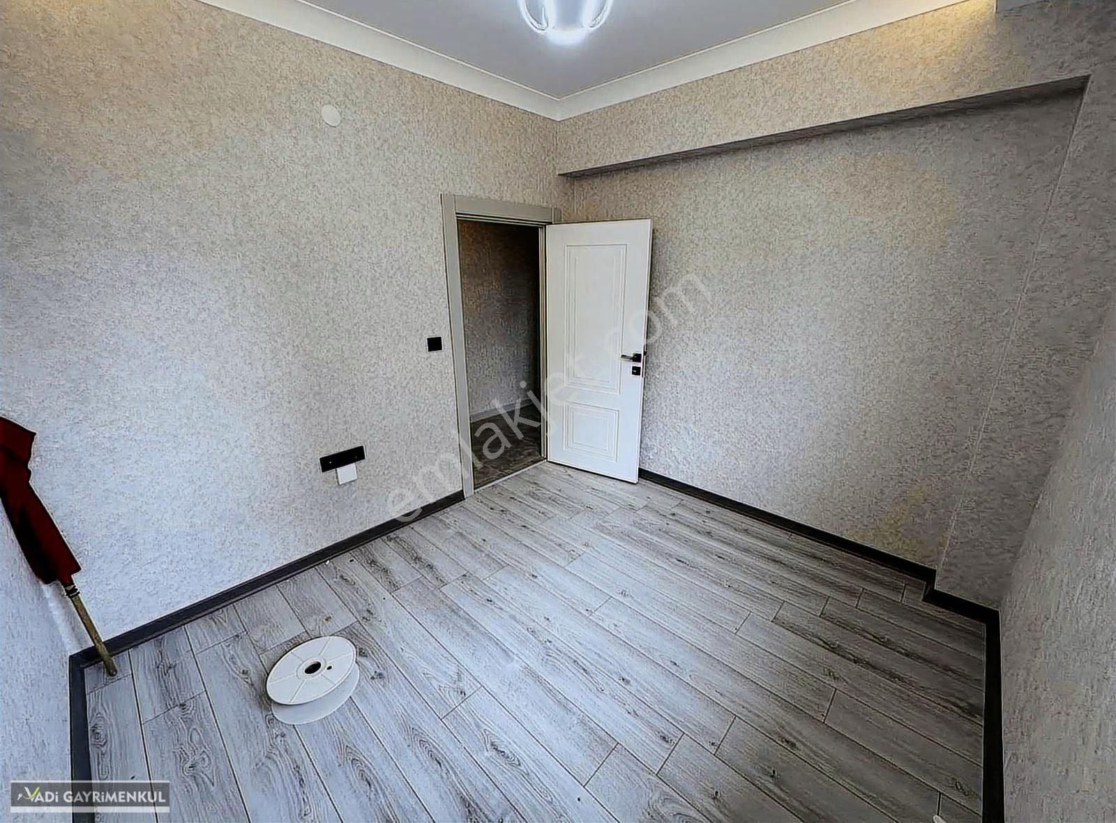 Bağlum Bulvarı Ve Bağlum Stadının Dibinde Full Yapılı 2+1 Daire - Görsel 3