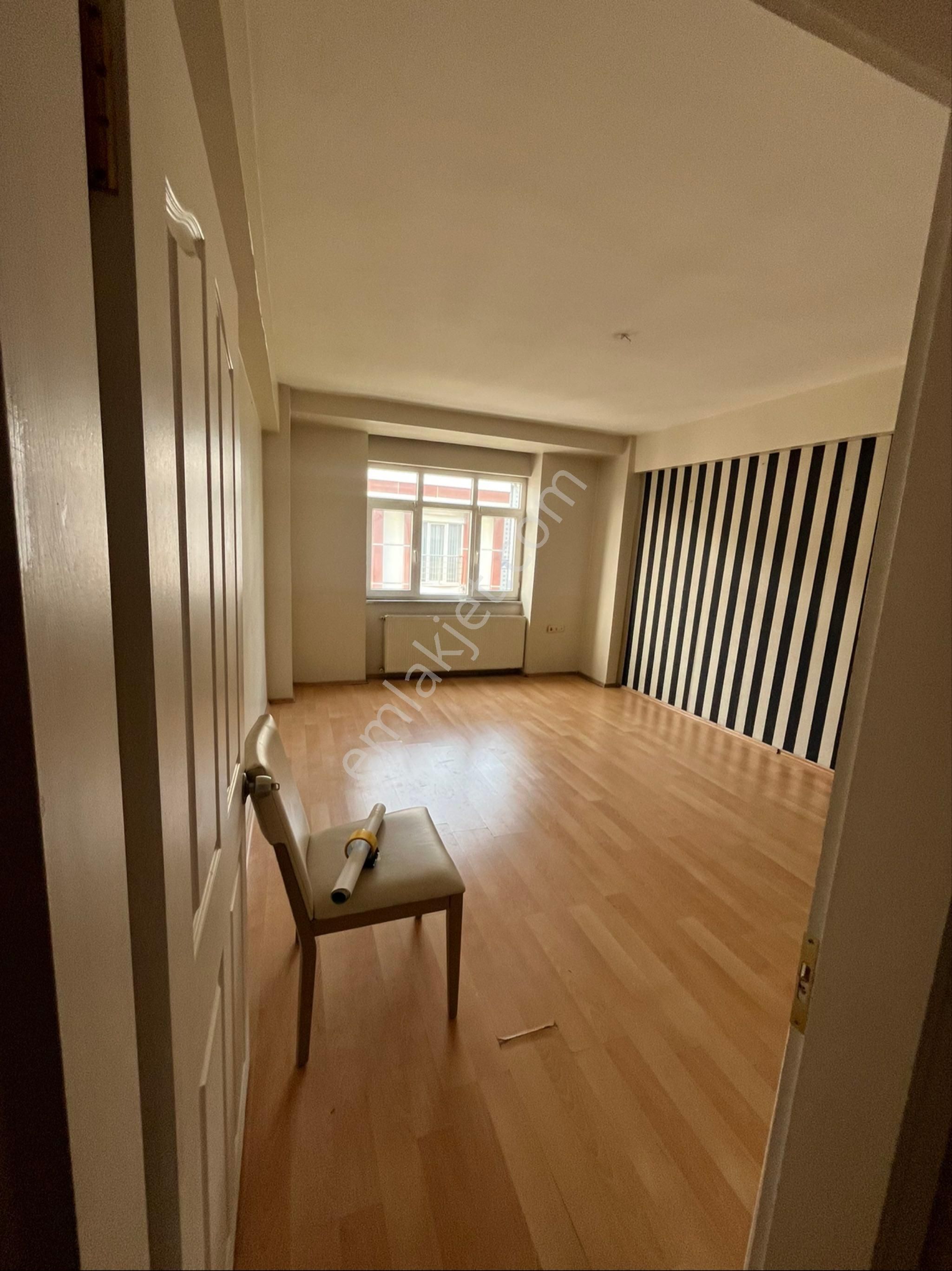 Mutlu Gayrimenkulden Kiralık 3+1 - Görsel 2