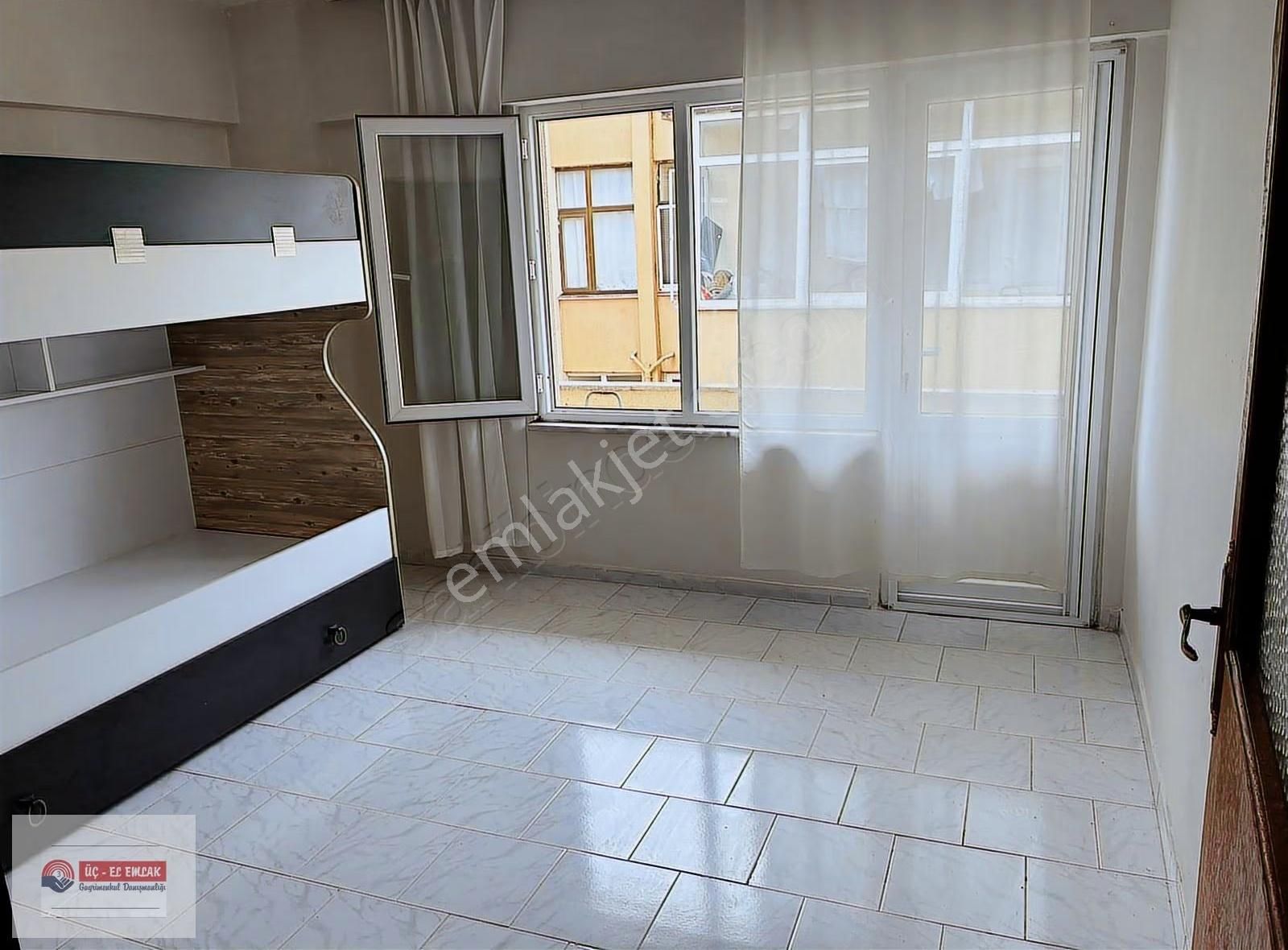 Üçelden Arifiyeliler Sitesinde Kiralık 2+1 100m² Daire - Görsel 2