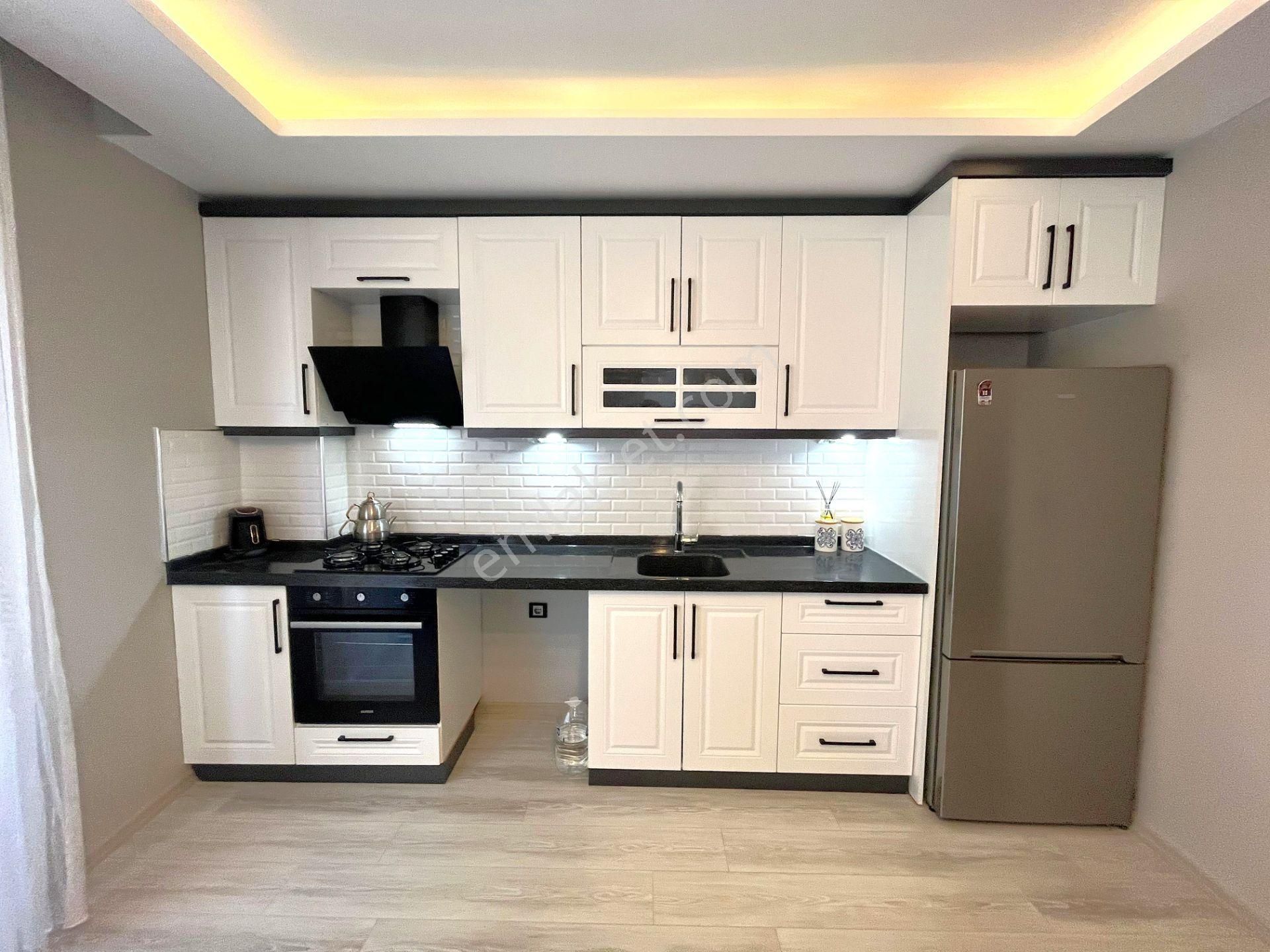 ✨akçay'da Aygül'den Şık Ve Modern Tasarımıyla Dikkat Çekici Geniş Balkonlu Arakat 1+1 Satılık Daire✨ - Görsel 2