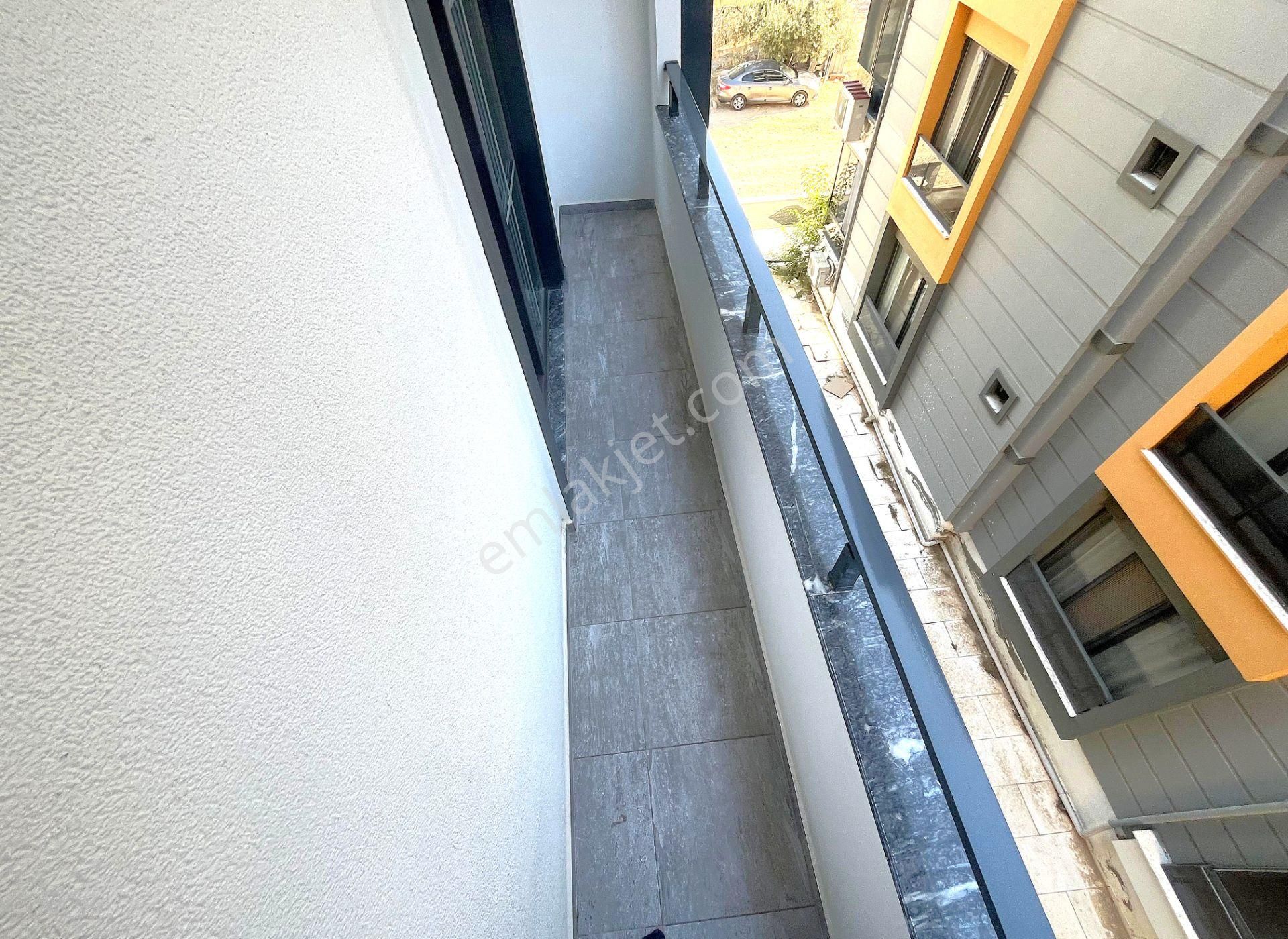 ✨akçay'da Aygül'den Şık Ve Modern Tasarımıyla Dikkat Çekici Geniş Balkonlu Arakat 1+1 Satılık Daire✨ - Görsel 35