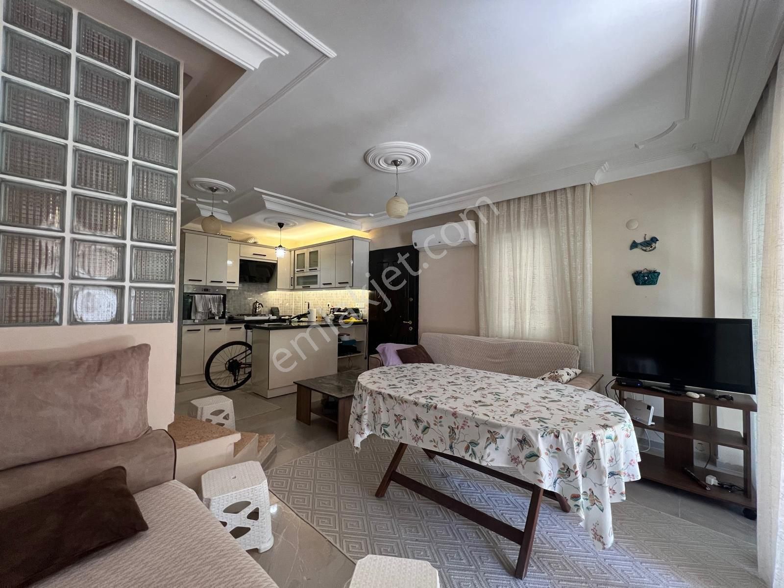 Kuşadası’nda Havuzlu Sitede Bahçeli Satılık Yaz - Görsel 14