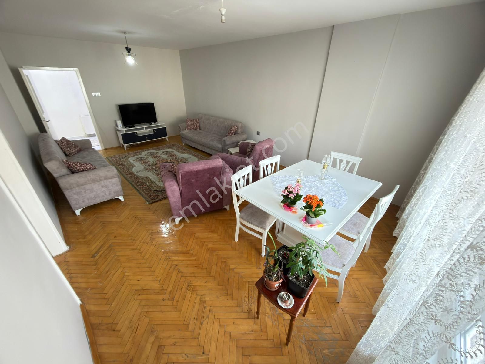 Kariyer'den Etlik'de Cadde Yanı Katta Yapılı 3+1 Fırsat Daire! - Görsel 5