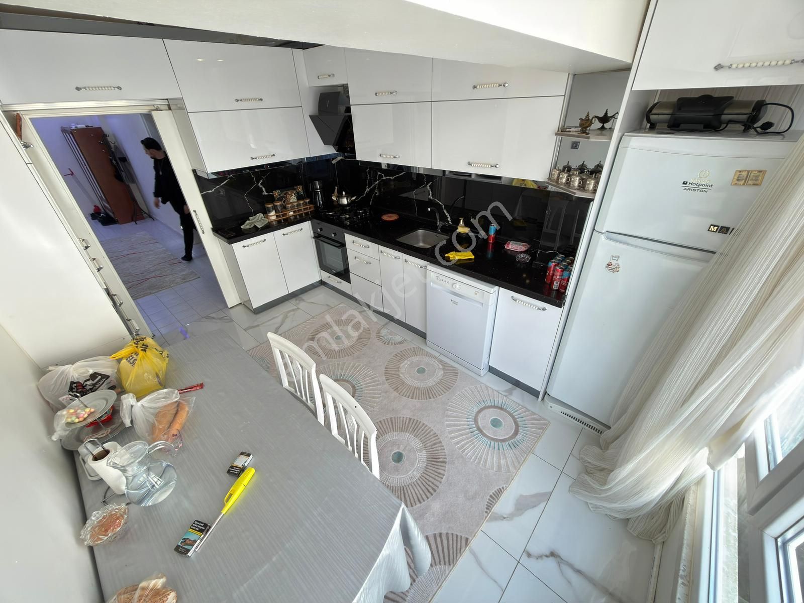 Kariyer'den Etlik'de Cadde Yanı Katta Yapılı 3+1 Fırsat Daire! - Görsel 2