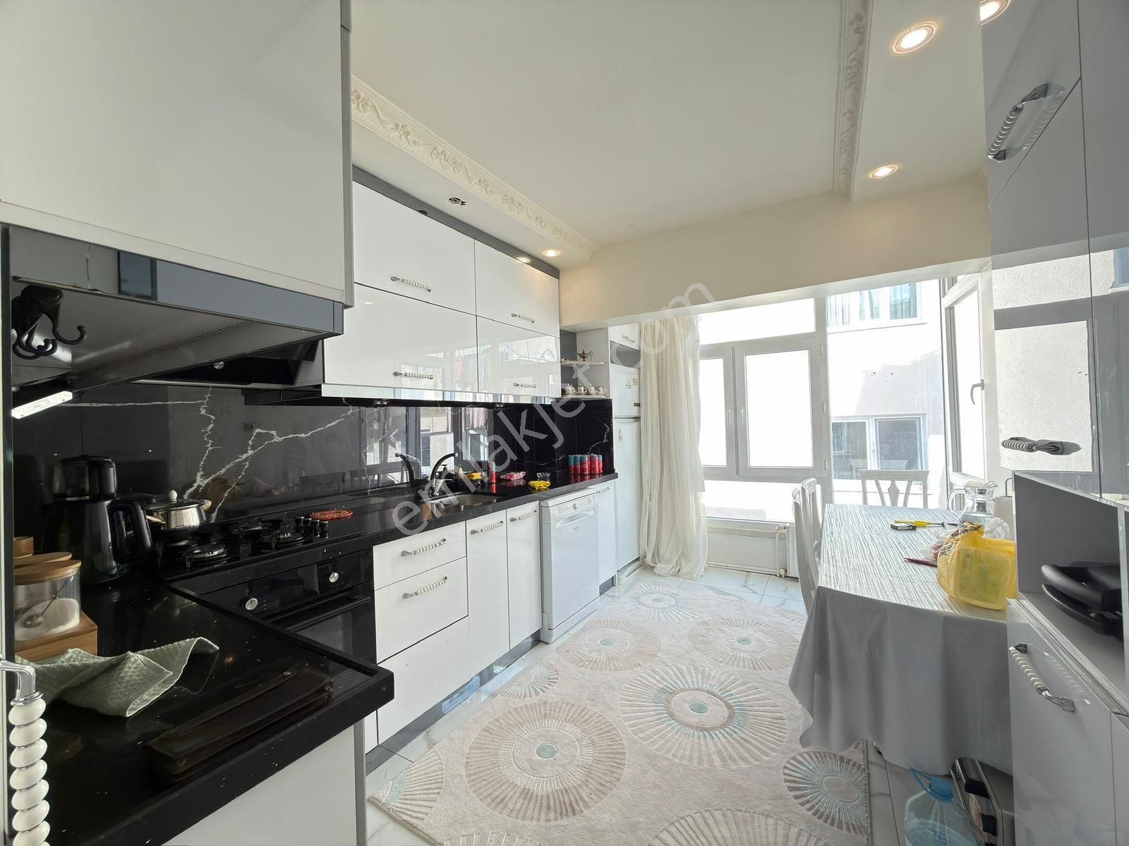 Kariyer'den Etlik'de Cadde Yanı Katta Yapılı 3+1 Fırsat Daire! - Görsel 7