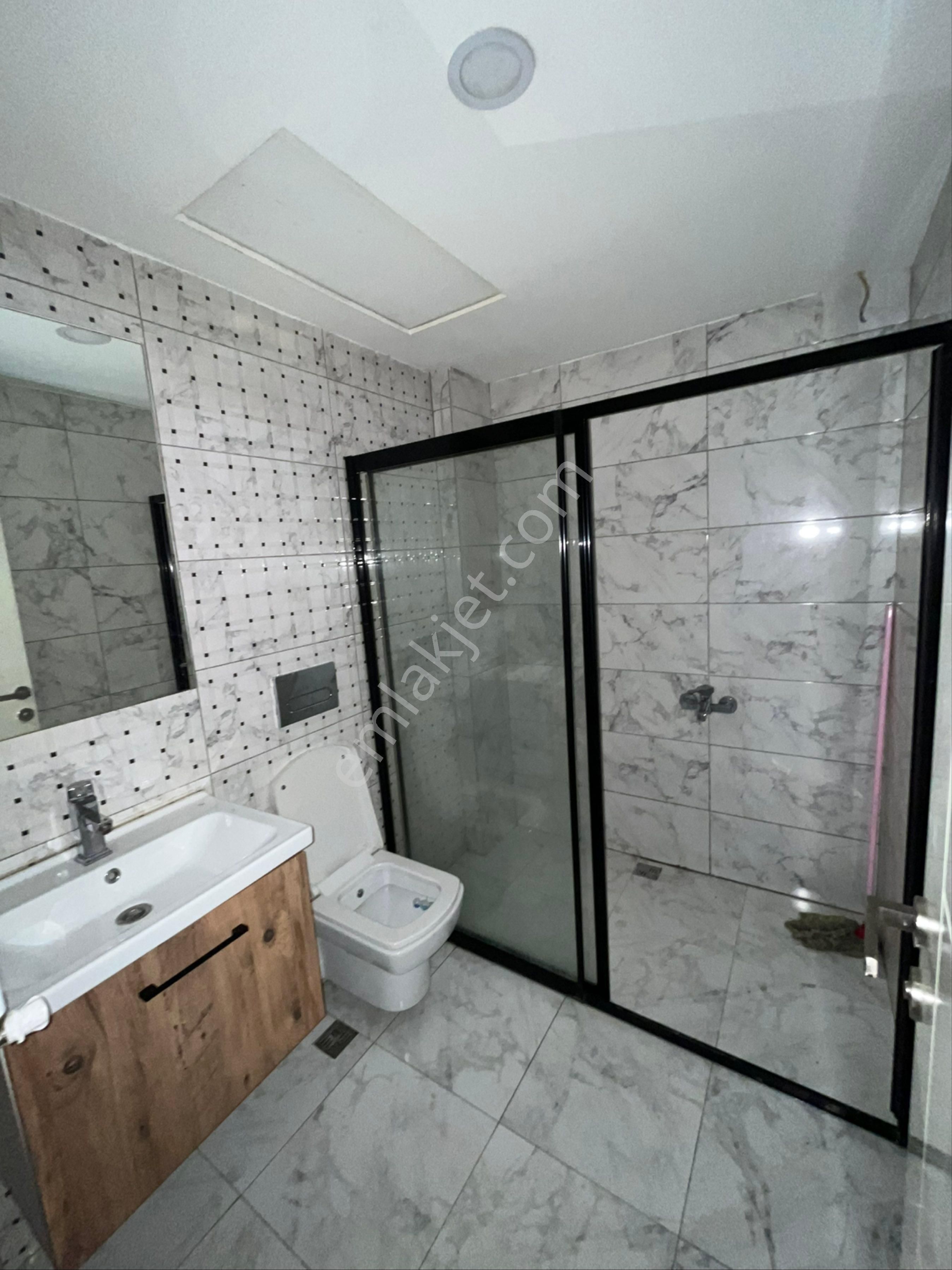 Tuğra Konseptte 1+1 Havuzlu Güvenlikli Kiralık Daire - Görsel 9