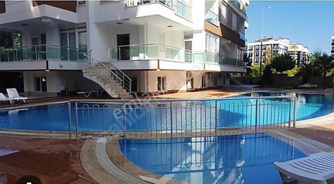 Antalya Konyaaltı Hurma Merkezde 2+1 Boş Çatı Dubleksi