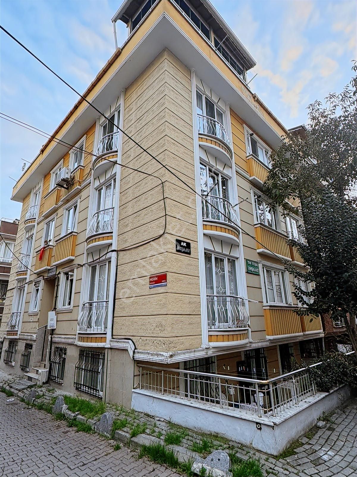 Mahir Emlak' Tan Merih Sokakta 2+1 Müstakil Bahçeli Daire - Görsel 14