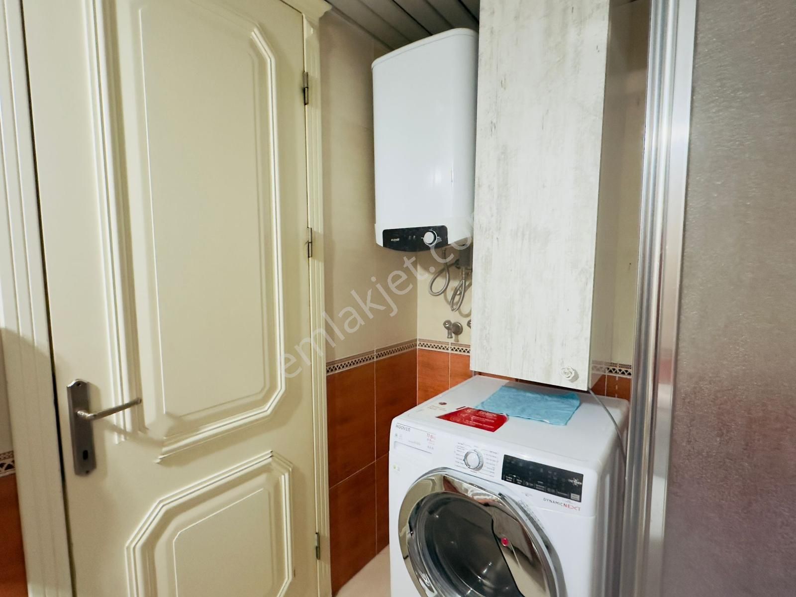 Kuşadası Marinada Deniz Manzaralı Havuzlu Sitede - Görsel 15