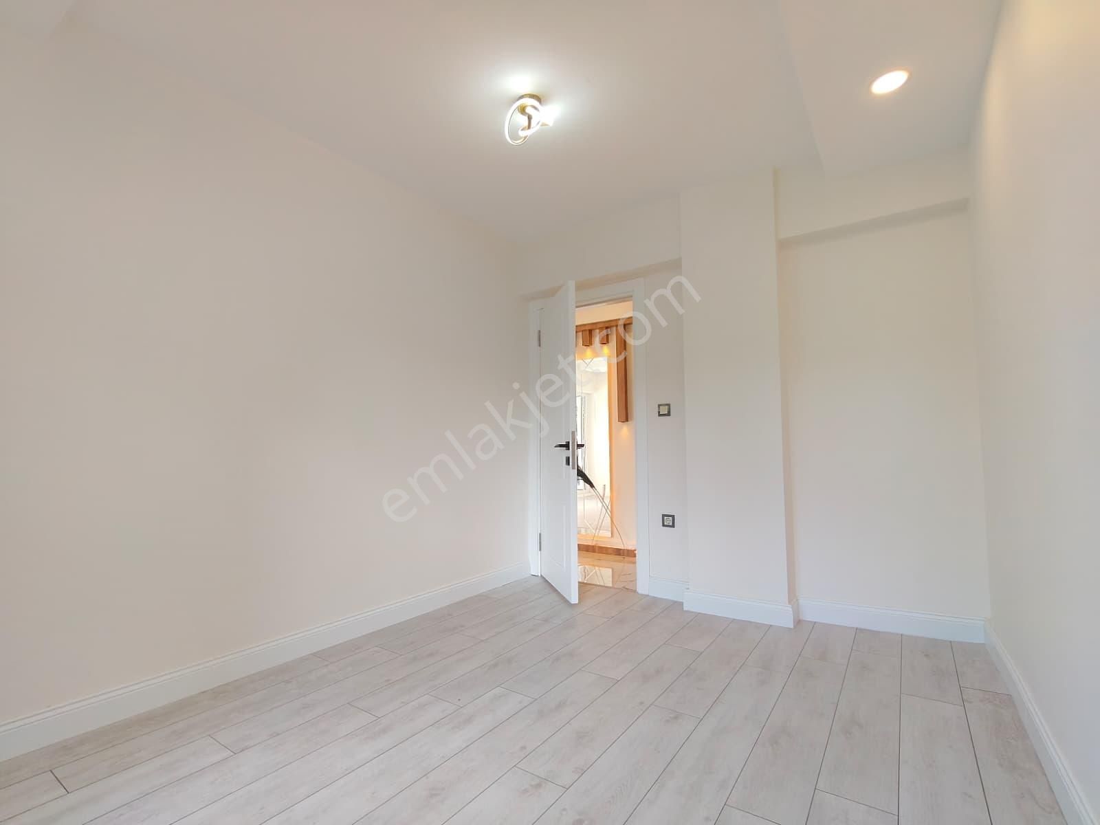 Güzelyalı'da Satılık 3+1 Daire Selma Yiğitalp Lisesi Yakını - Görsel 26