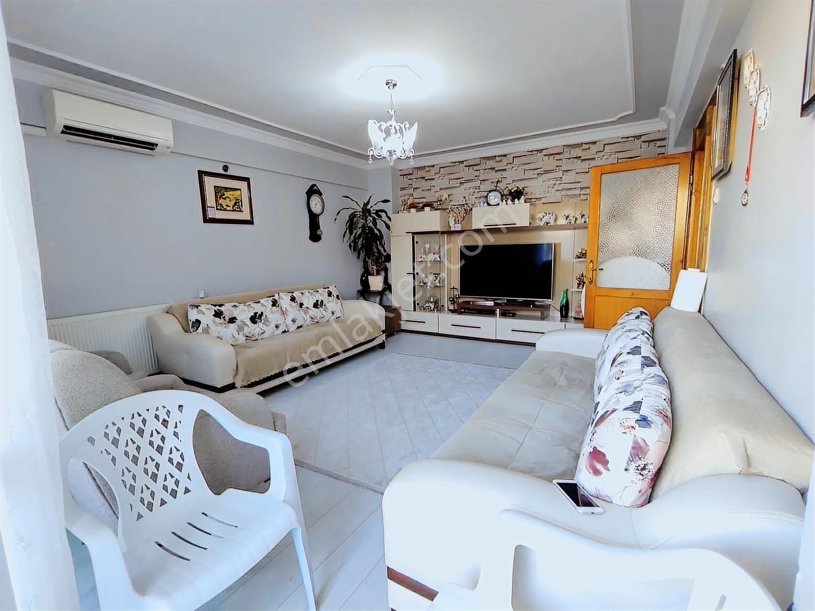 Balçova Teleferik Mah. 120 M2 3+1 Satılık Daire