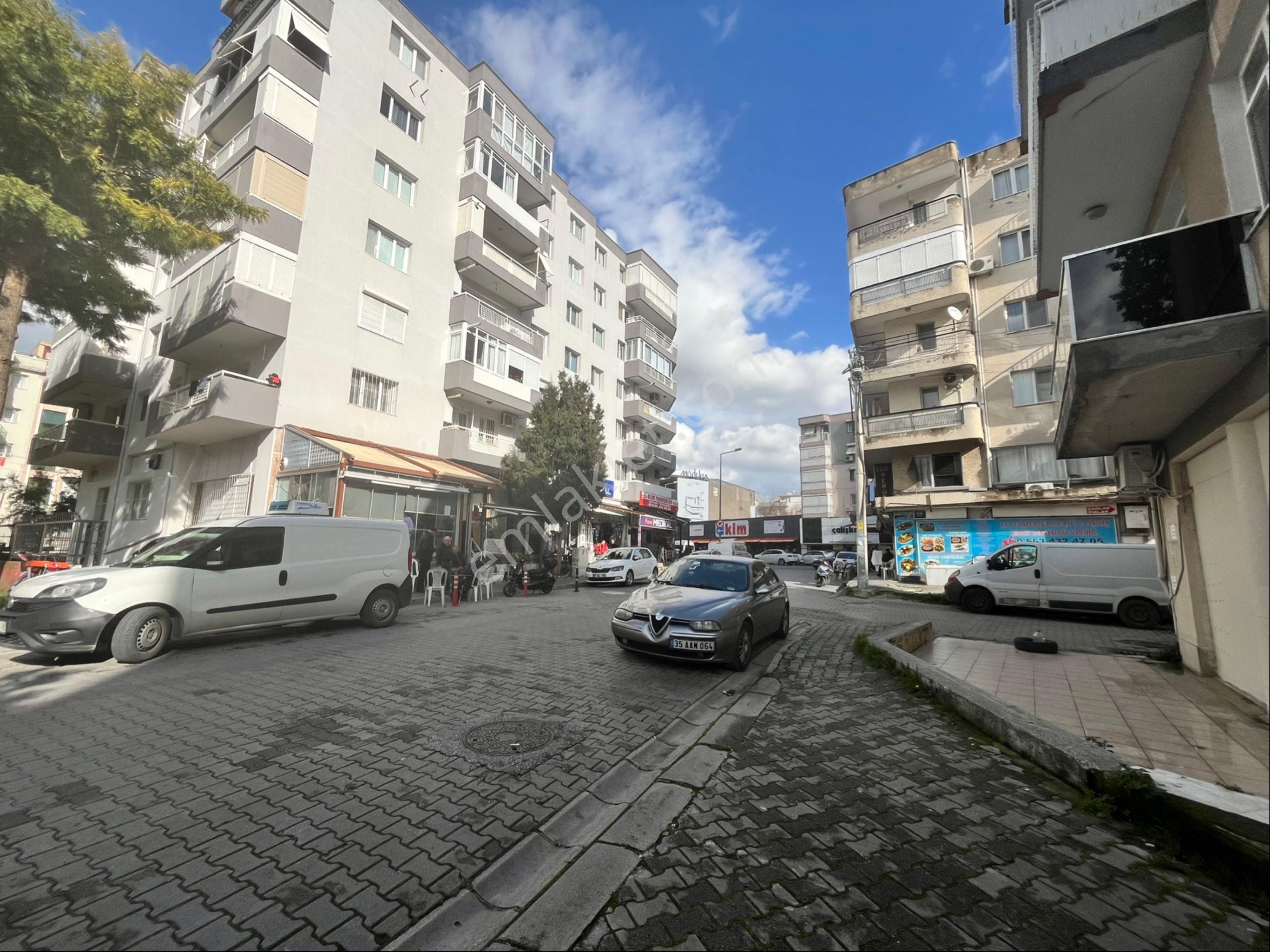 Karşıyaka Nergiz Çarşısına İzbana Yakın Stüdyo Daire - Görsel 3