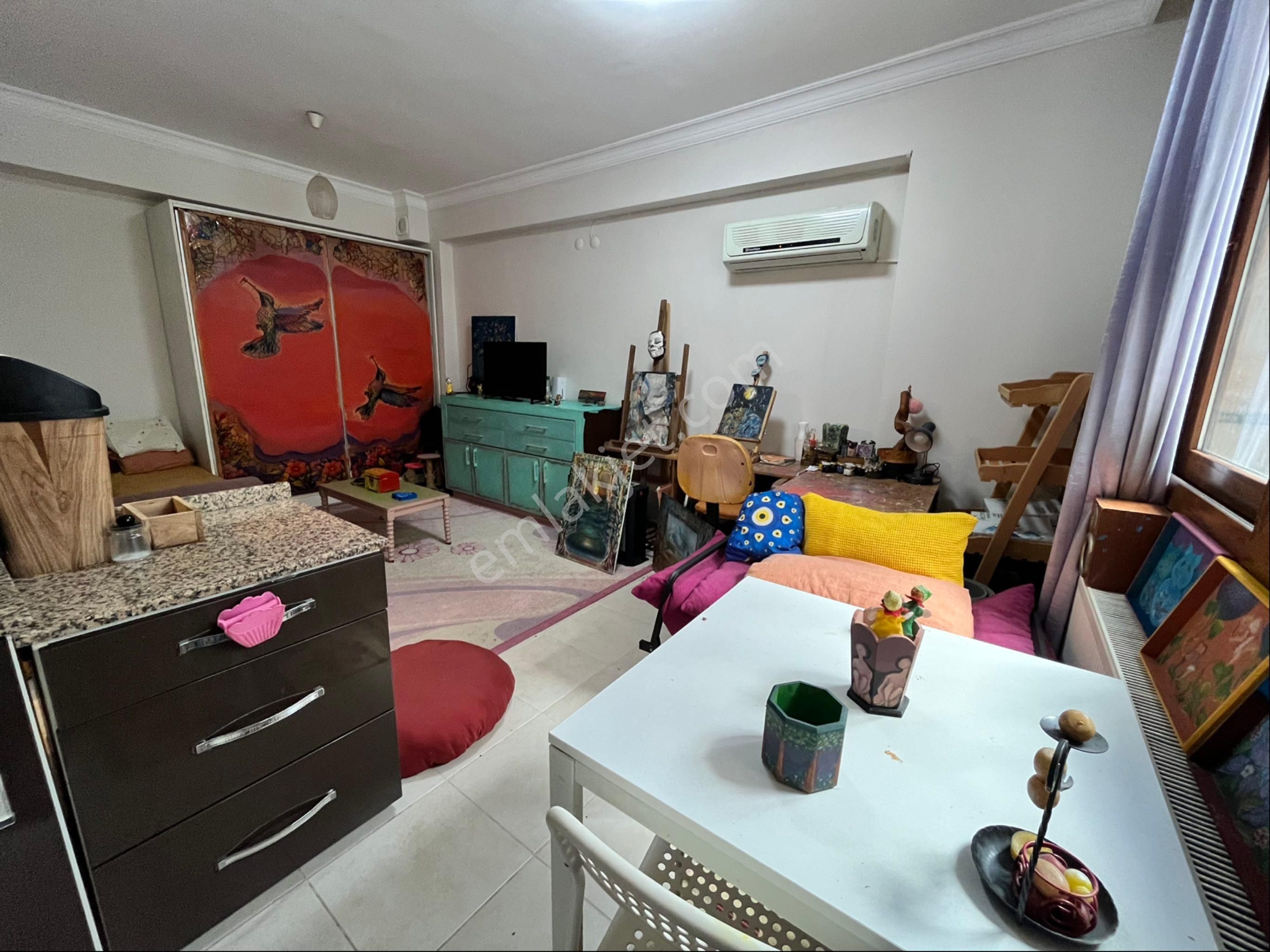 Karşıyaka Nergiz Çarşısına İzbana Yakın Stüdyo Daire - Görsel 13