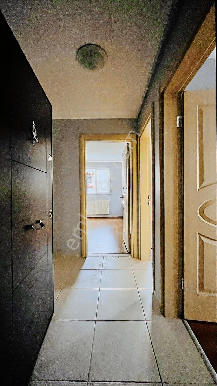Silivri Alibey Mah'de İyi Konumda Kiralık 2+1 Ferah Daire - Görsel 13