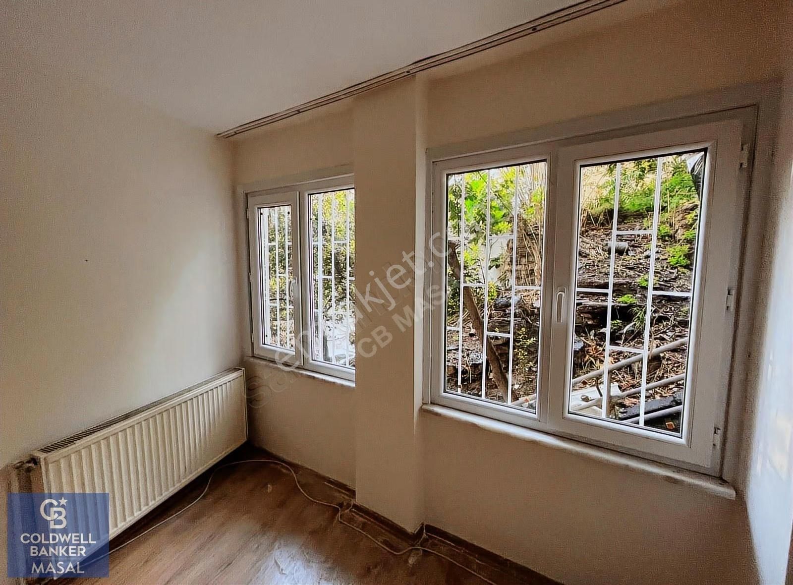 Gümüşsuyu Yenilenmiş 2+1 Kiralık Bahçeli Kullanışlı Daire - Görsel 15